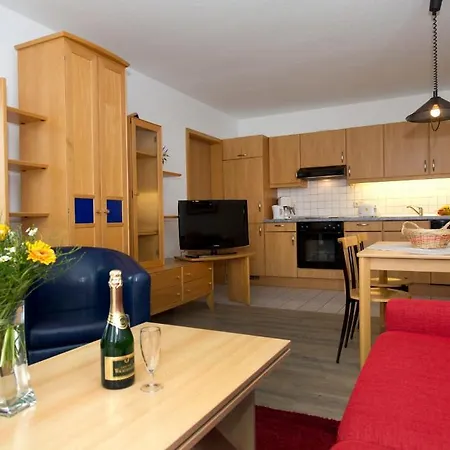 Апартаменты Apartmenthaus Miriam Гёрен